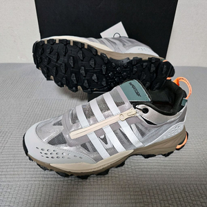 아디다스 등산화 하이퍼터프 쉴드