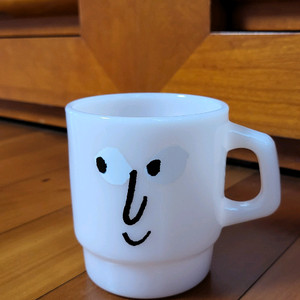 비이커X까누누레 발렌타인 러브에디션누누 장줄리앙 밀크글라스 핑크 이미지