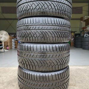 금호 윈터타이어 245 40 19, 275 35 19