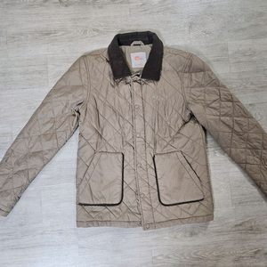 네파 퀼팅자켓 150사이즈판매합니다