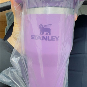 스탠리 아이스플로우 플립스트로우 텀블러 591ml