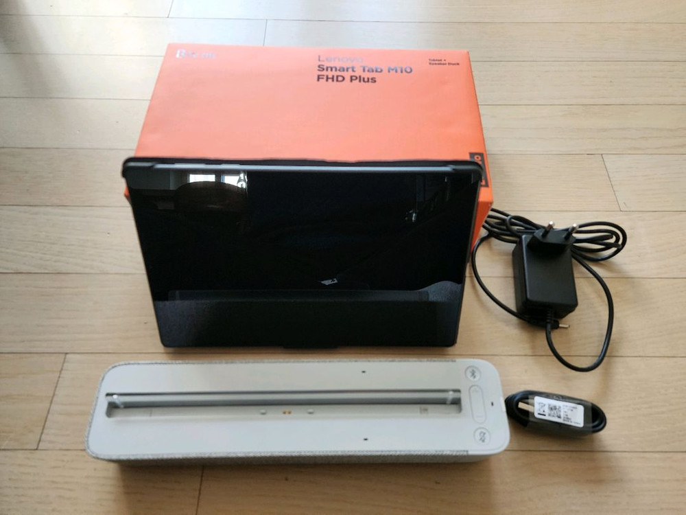 레노버 탭 m10 fhd plus 팝니다--3