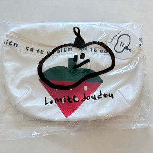 리미떼두두 딸기 샤인 패니백