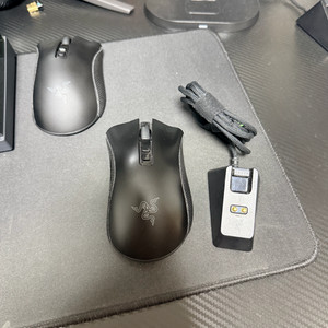 레이저 데스에더 V2 PRO, 레이저 충전독 판매합니다.