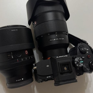 소니 A7m4 미러리스 카메라 이미지