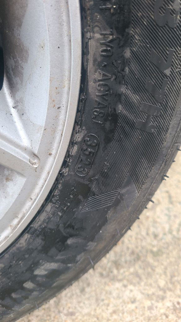 마티즈 13인치 휠 타이어 이미지