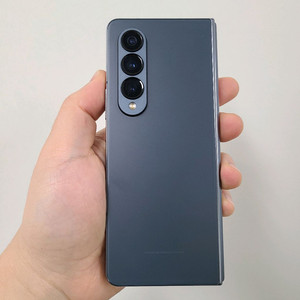 갤럭시 Z폴드4 512기가 그레이 그린 팝니다.