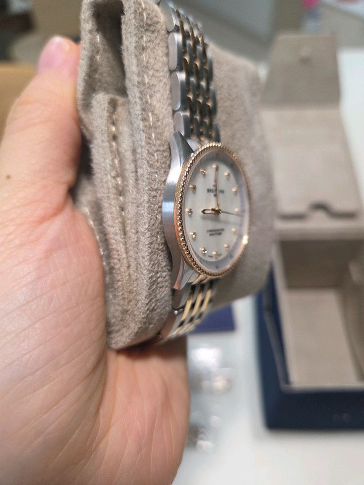 브라이틀링 내비타이머 32 콤비 자개 다이아 풀박스--4