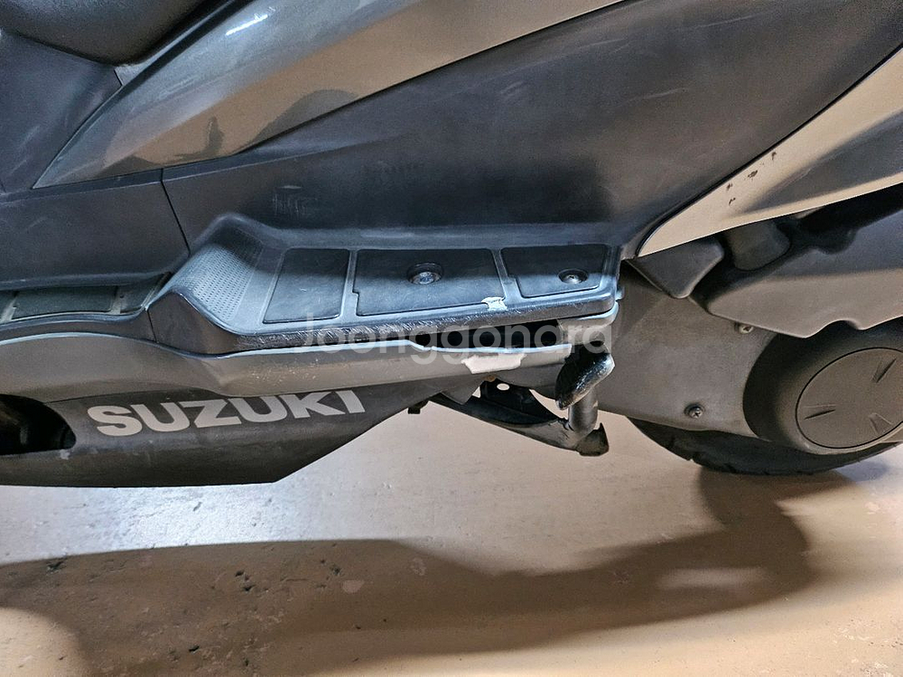 스즈키 버그만 125cc 2011년식 스쿠터--9