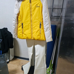 헤드 여성 스키복 이미지