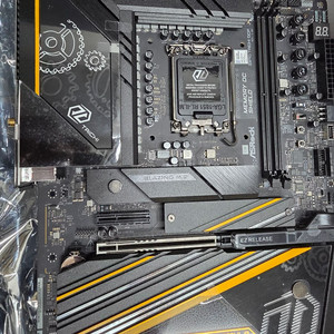 ASRock Z890 Taichi OCF 메인보드 타이치 + 곰 다이렉트다이 블럭