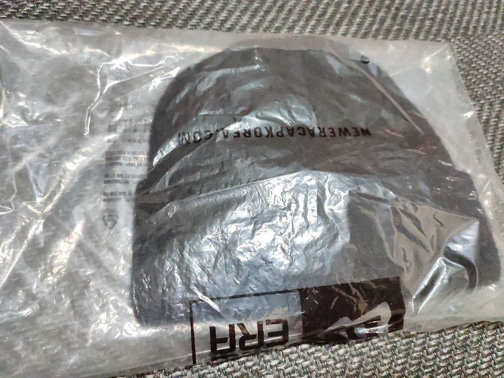 뉴에라 모헤어 비니 블랙 새제품--2