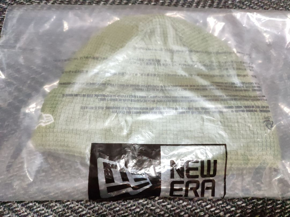 뉴에라 숏 비니 그린 새제품--1