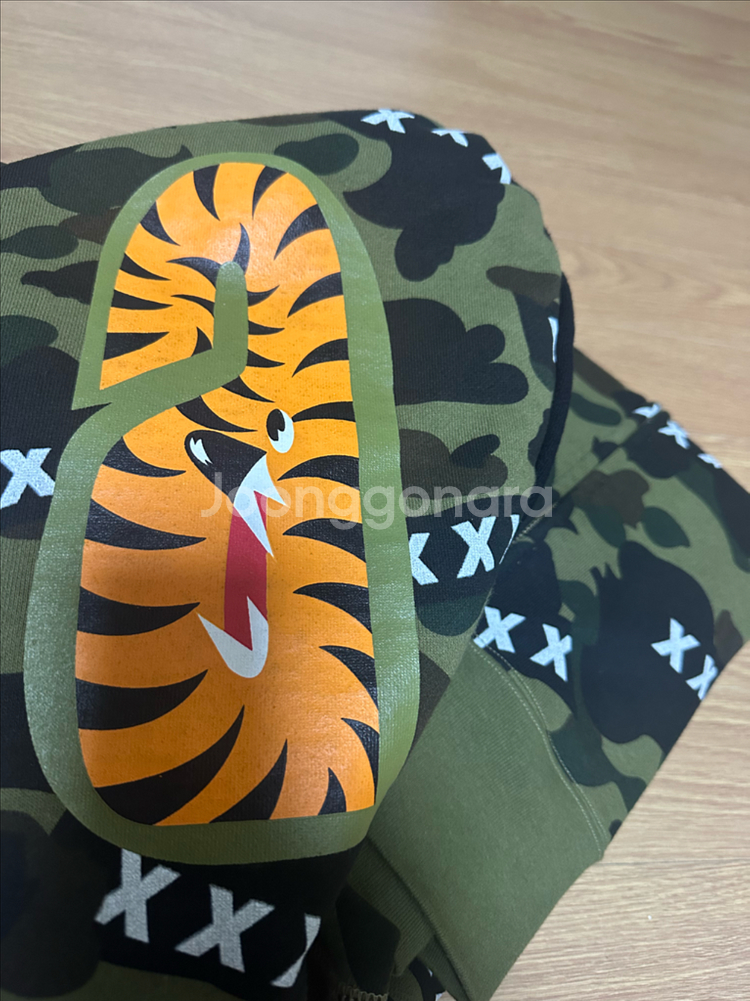 베이프 갓 셀렉션 샤크 후드집업 XXL--3