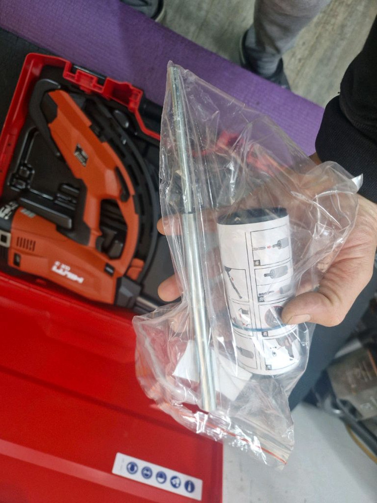 [HILTI]힐티타정기GX3 3세대신형 미사용완전쌔거 가스타정기 이미지