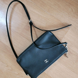 가슴떨리는그이름ㅡ(정품)샤넬 더블지퍼 미니 크로스백. 가방!!