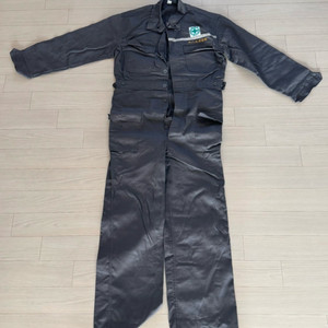 점프수트 (일체형 작업복)