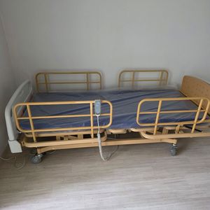 병원용침대 환자용침대 이미지