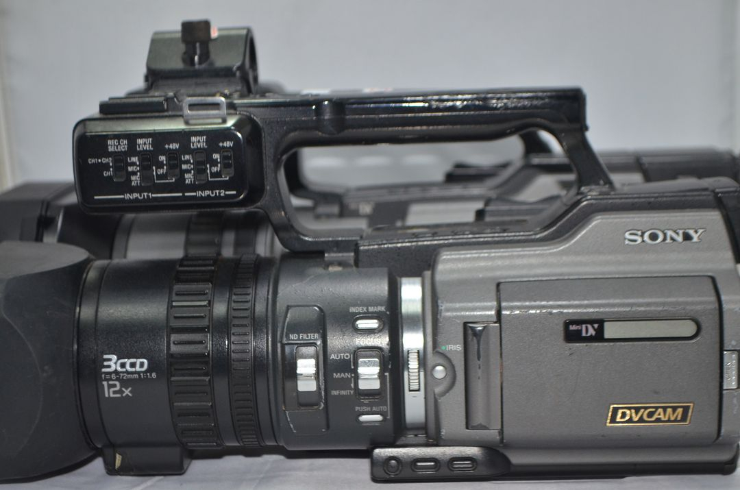 소니6mm 캠코더 DSR-PD170 DSR-PD150[부품용 소품용]5만원 팝니다 이미지