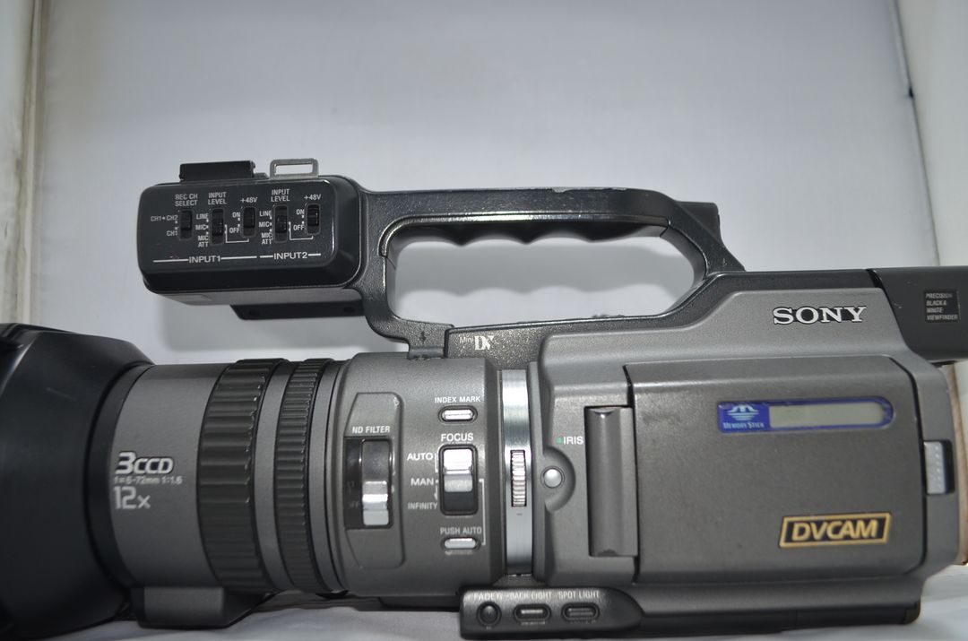 소니6mm 캠코더 DSR-PD170 DSR-PD150[부품용 소품용]5만원 팝니다 이미지