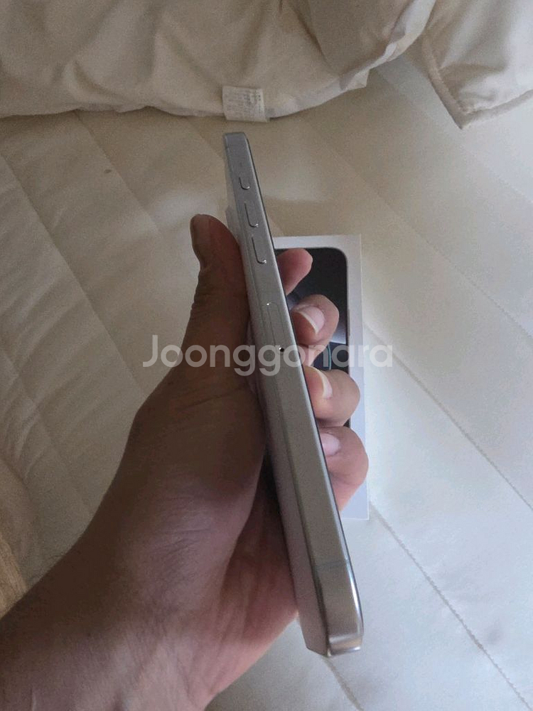 아이폰16프로맥스 256 실버 s급 풀박 판매--4