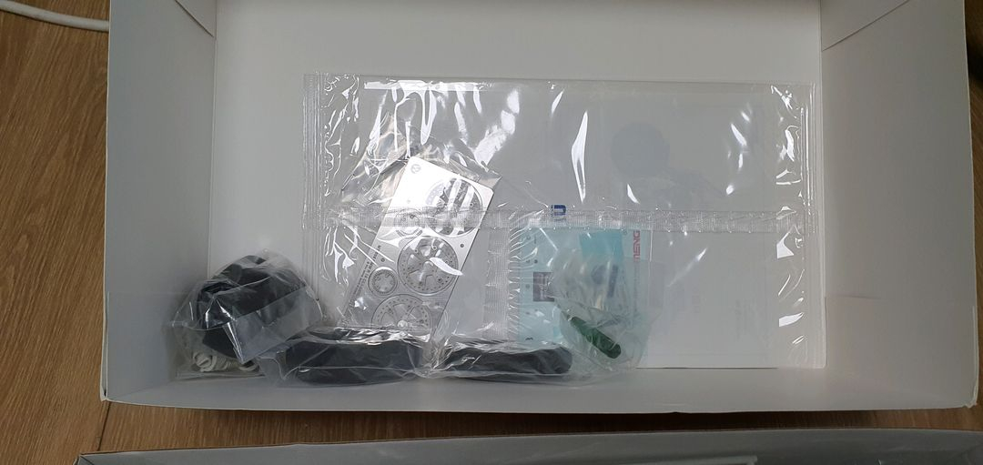 MENG 1/9 BMW R18 Classic 프라모델--1