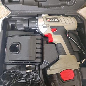 스위스 밀리터리 충전 드릴 판매합니다12V