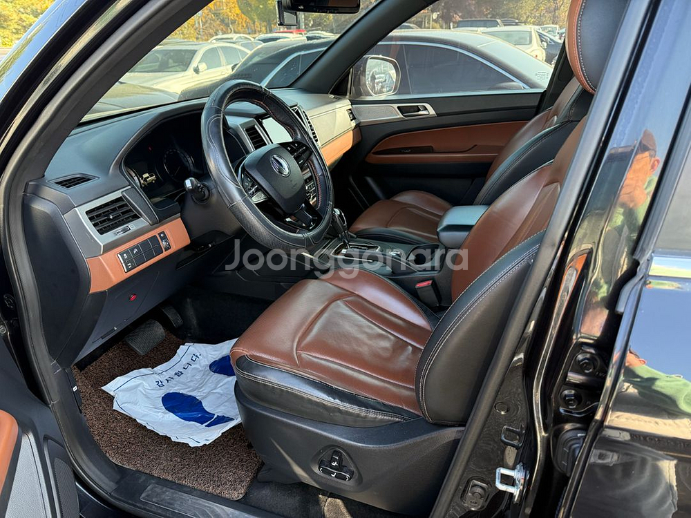 렉스턴스포츠4륜 노블레스--3