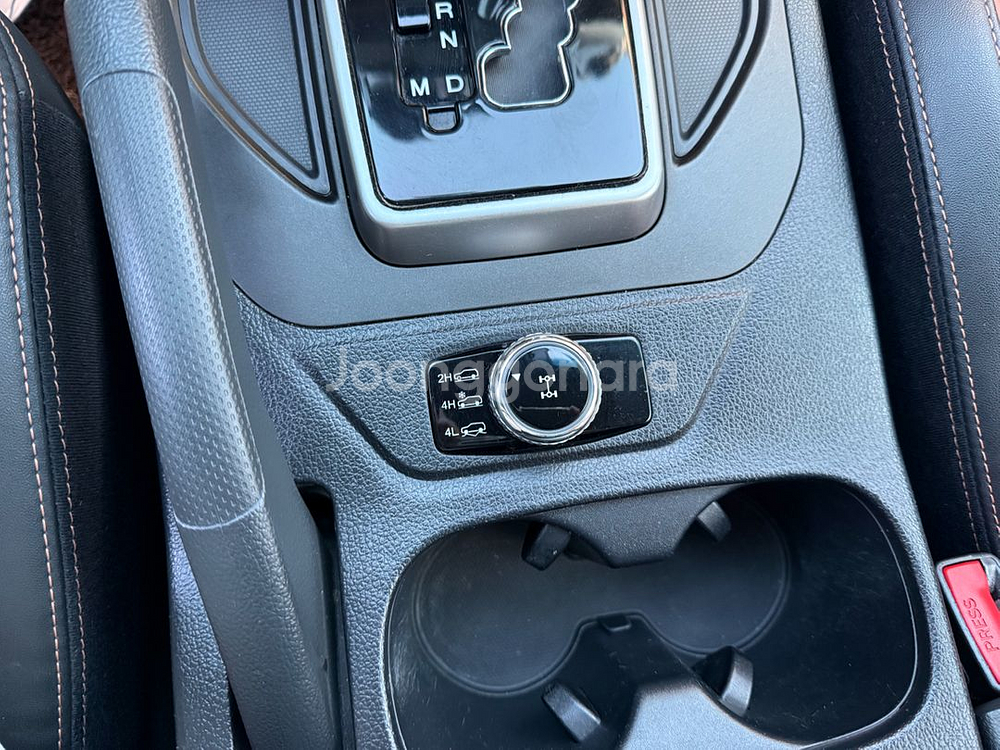 렉스턴스포츠4륜 노블레스--6