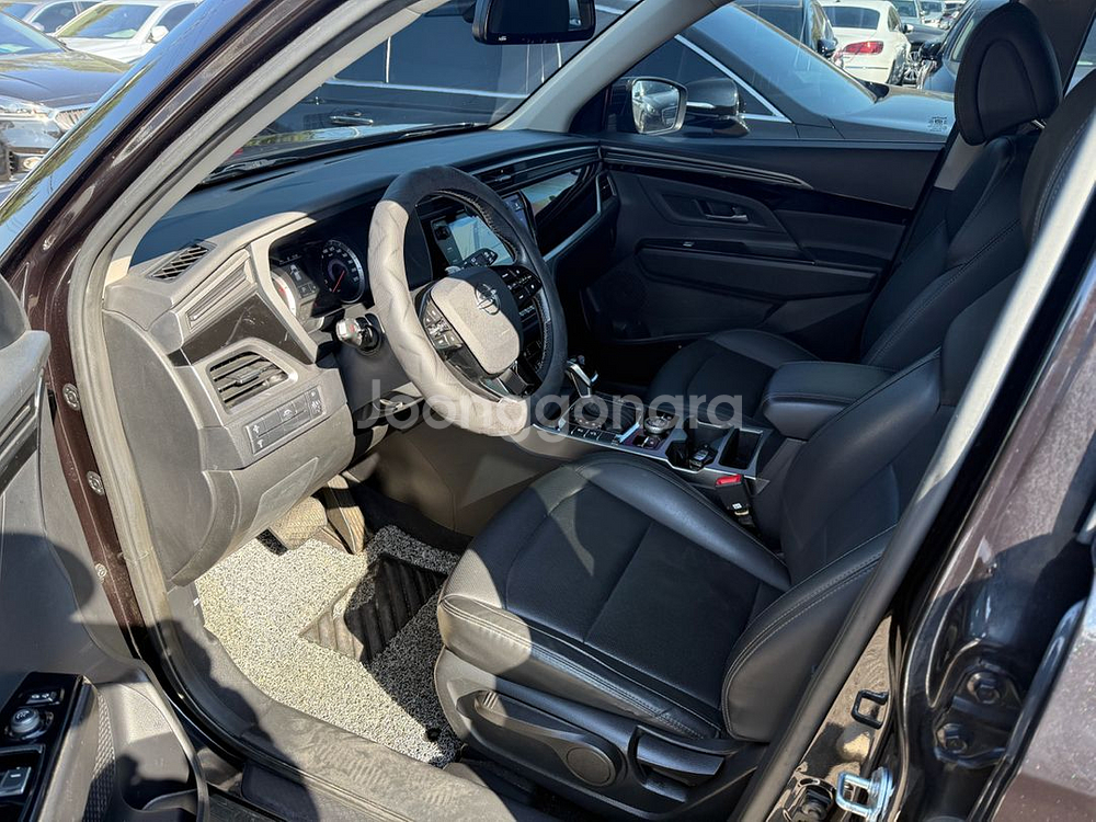 더뉴피플코란도 4륜 C5플러스--3