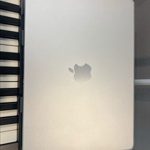 맥북 에어 M4 13인치 16g 512