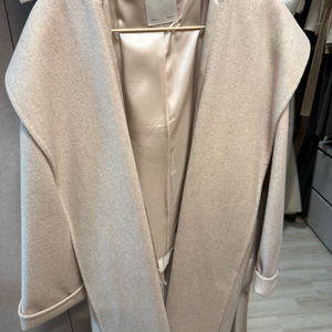 타임 후드 코트