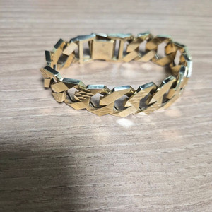 광폭 18k 금팔찌 할로우 팝니다 이미지