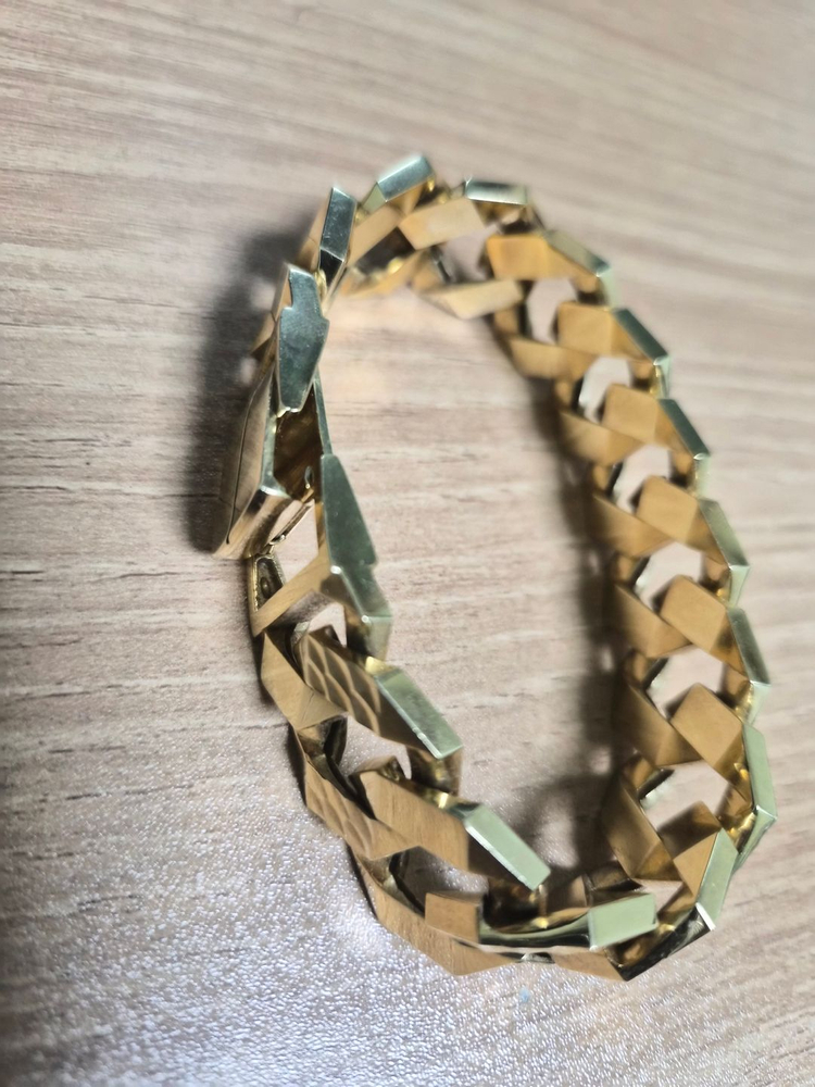 광폭 18k 금팔찌 할로우 팝니다 이미지