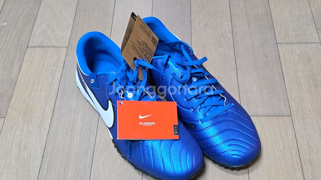 [새제품] 나이키 티엠포 레전드 10 아카데미 TF 275mm 풋살화--1