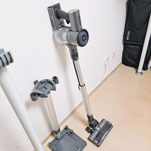 정상작동 오토모 무선청소기 3in1 스틱+침구+핸디형 흡입력좋음 거치대포함