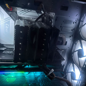 7800x3d + RX9070XT PC