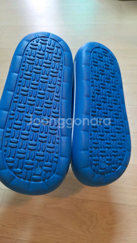 네파 키즈 220사이즈 샌들--1