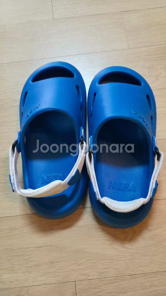 네파 키즈 220사이즈 샌들--2