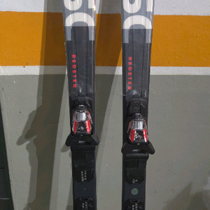 아토믹 Redster SC 스키 149cm 새 제품입니다- 바인딩 포함-