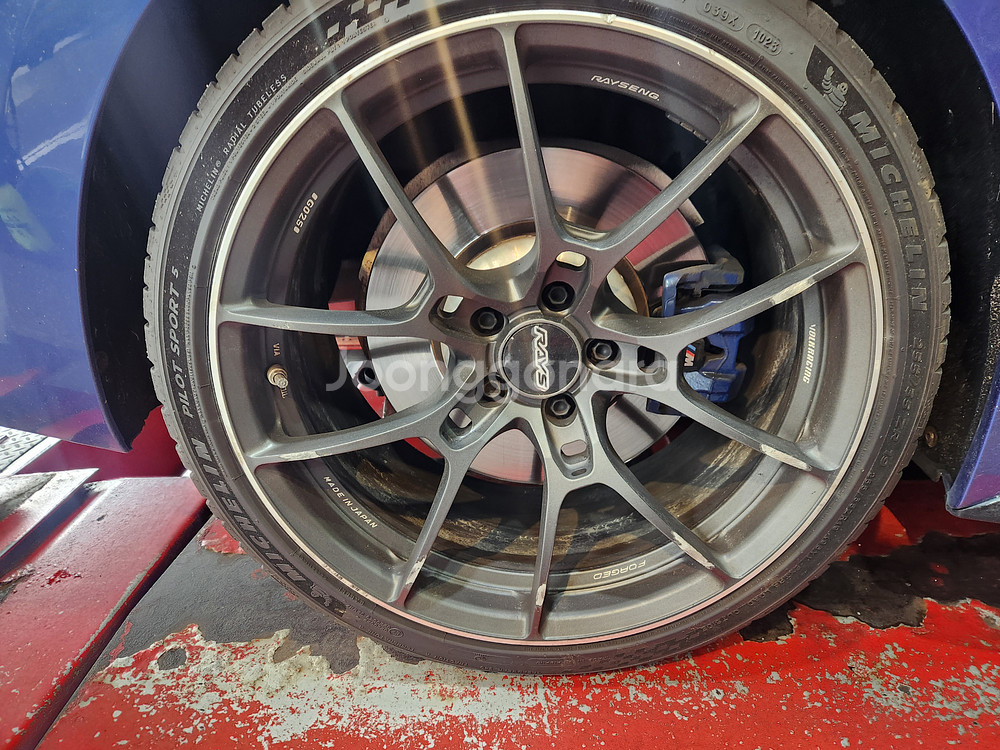 rays g025 19인치 tpms 및 타이어(ps5 2254019/2553519포함--2