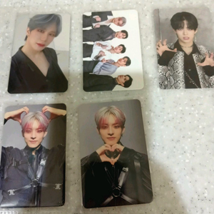 K-pop 아티스트 굿즈 포토카드 세트