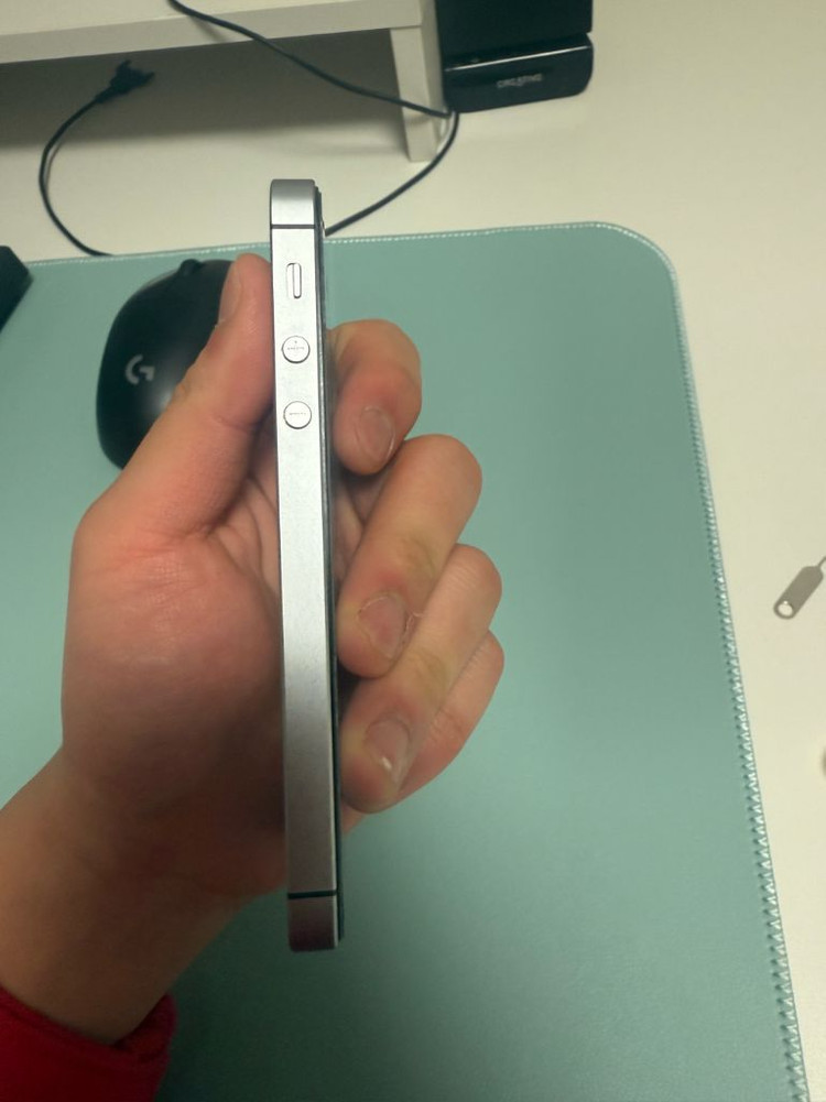 아이폰 se 스페이스 그레이128gb (배터리 100) 이미지