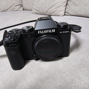 후지필름 X-S20 블랙 (풀박스, 악세서리 풀구성, 배터리 5개)