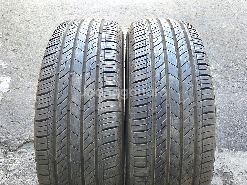 2457016 245 70 16 금호 TA21 타이어 팝니다--0