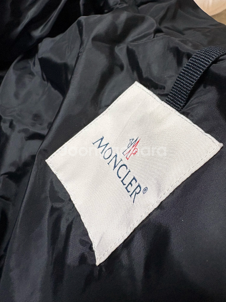 몽클 구스다운 패딩 3사이즈--2