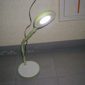 필립스 눈부심 방지 LED 학습용 스탠드