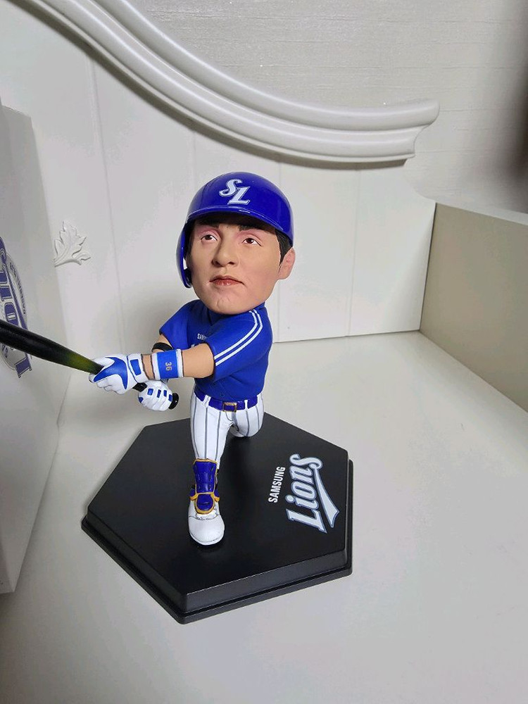 그레이포인트 삼성라이온즈 이승엽 한정판 피규어--1