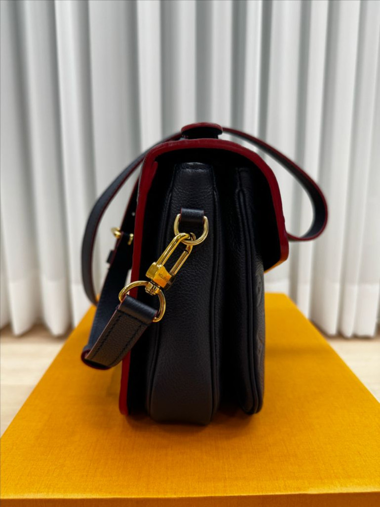 루이비통 포쉐트메티스 토트 숄더백 이미지