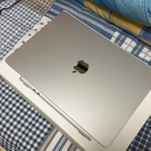 맥북에어 M4 15인치 기본형 S급